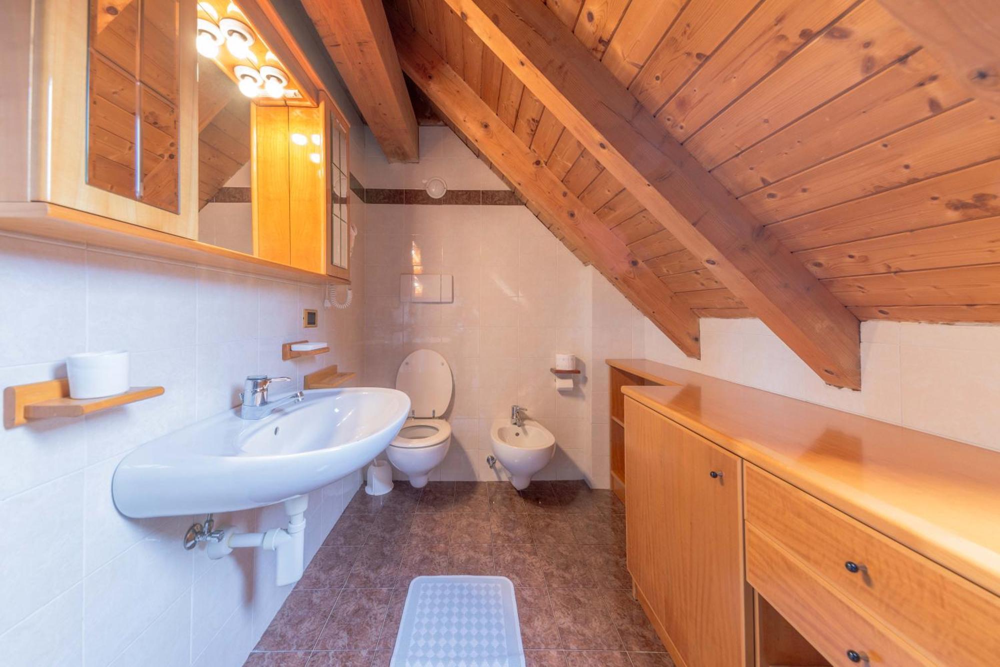 Comano Vacanze Apartment