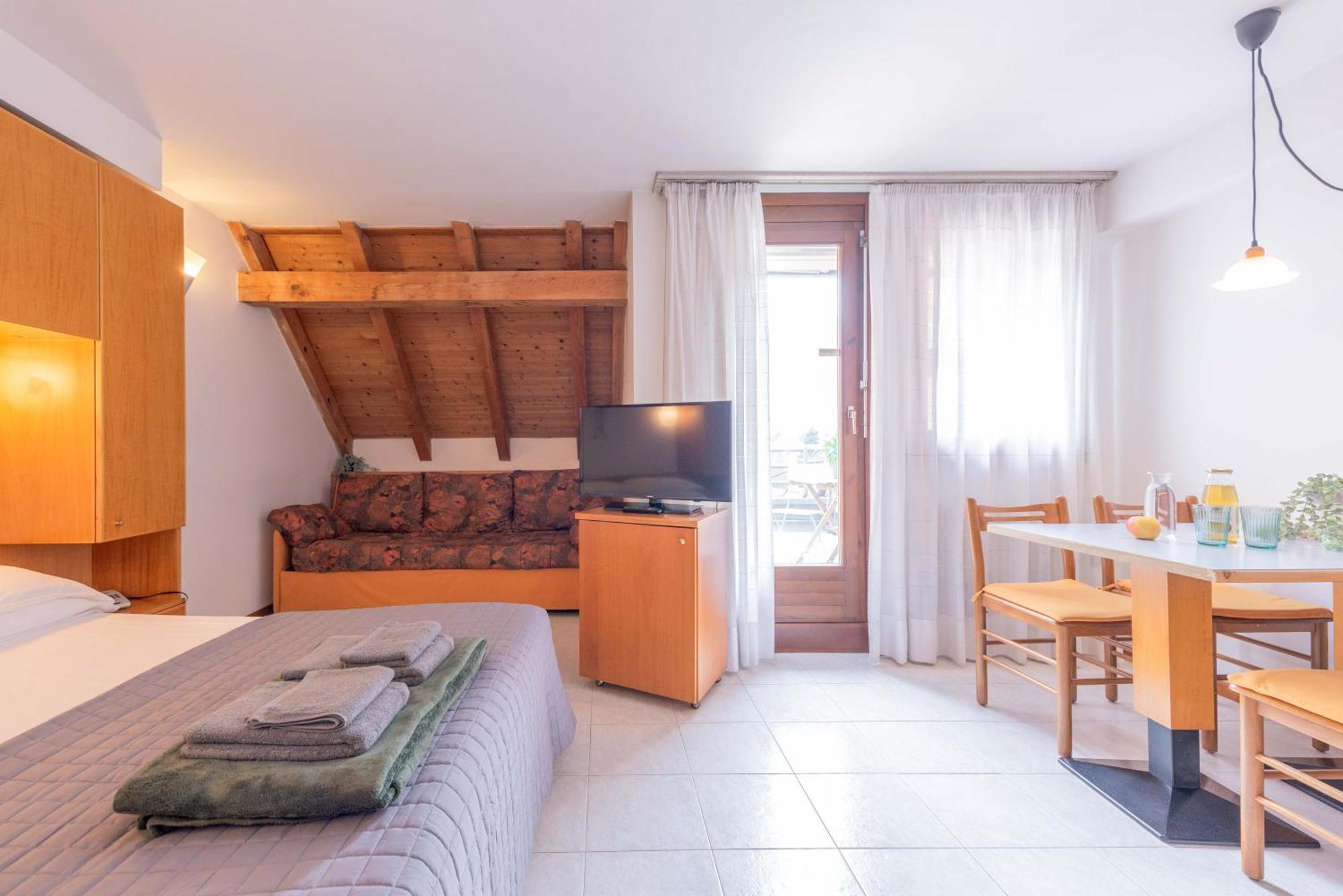 Apartment Comano Vacanze *